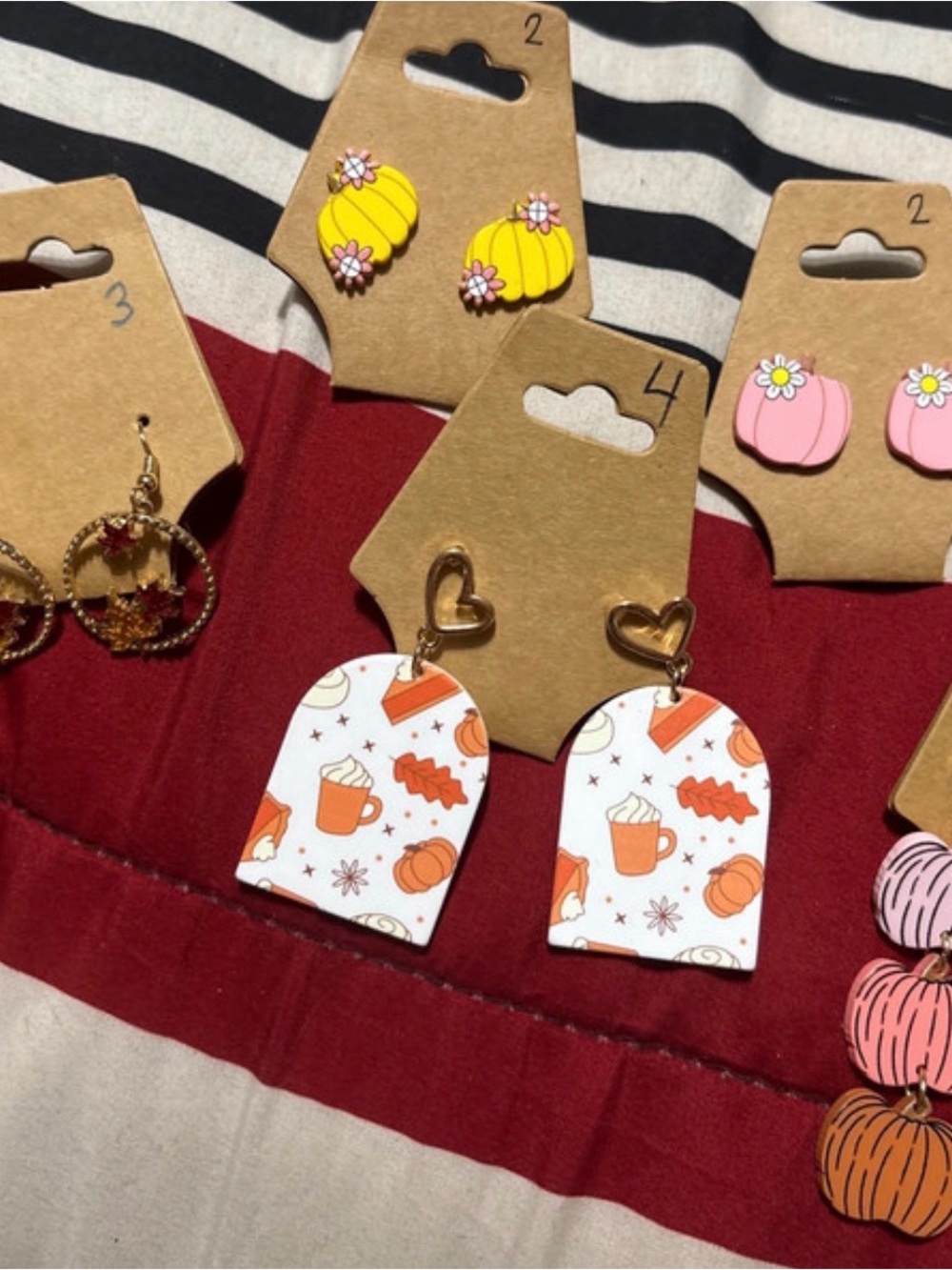 Earring bundle - Picture 3 of 3